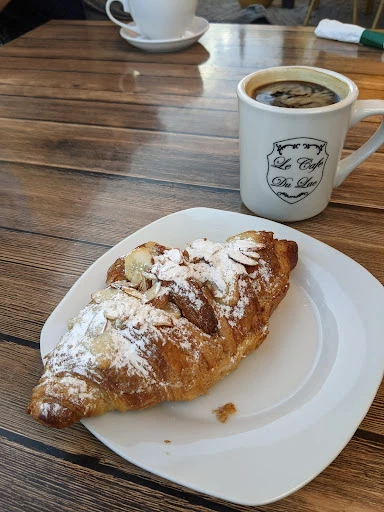 Le Cafe Du Lac photo 4